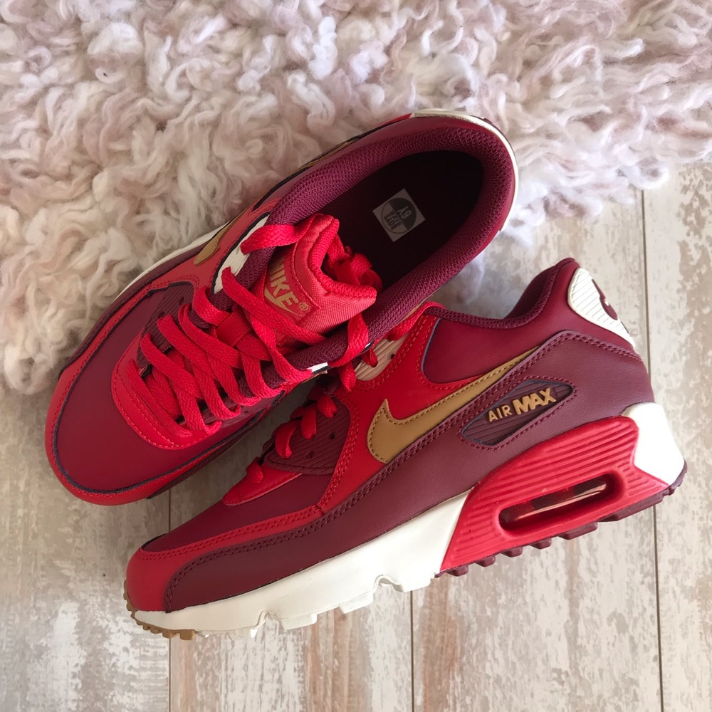 NWT Nike Air Max 90 game red/ Gold - Picture 6 of 7